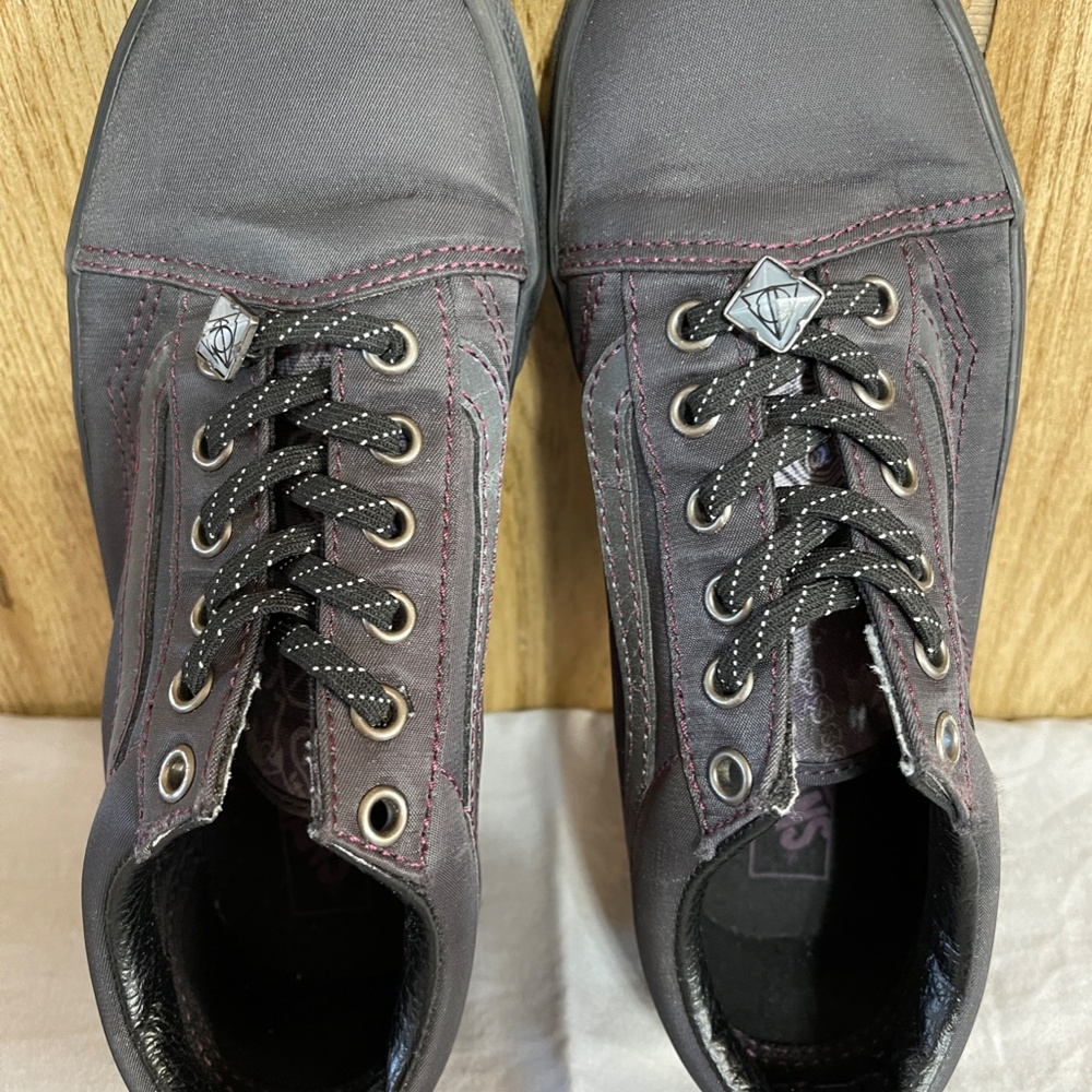 VANS HARRY POTTER X DEATHLY HALLOWS  SNEAKER / BOYS' SIZE 2.5 / EXCELLENT LNC